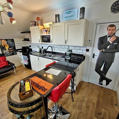 Southsea Royale James Bond 3 Bed Cool Penthouse, Seafront Parking Portsmouth Esterno foto